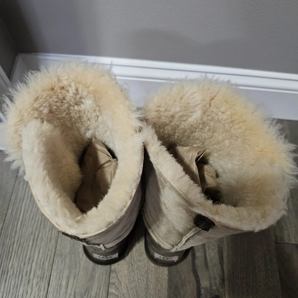 UGG Women's Buttoned Shearling Boots - Brown and Cream